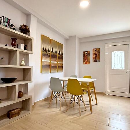 Byron Urban Apartment Каламата Екстер'єр фото