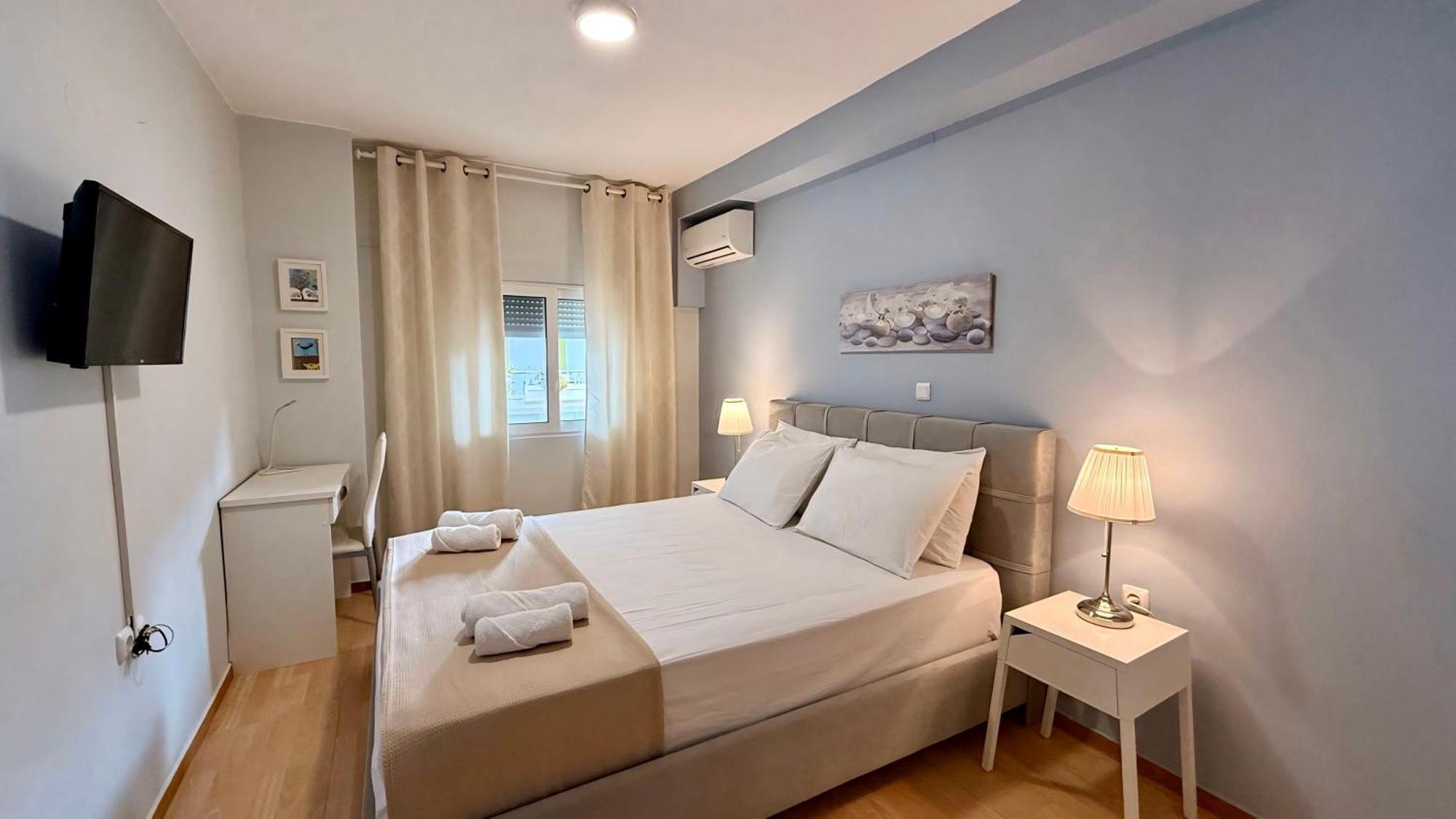Byron Urban Apartment Каламата Екстер'єр фото