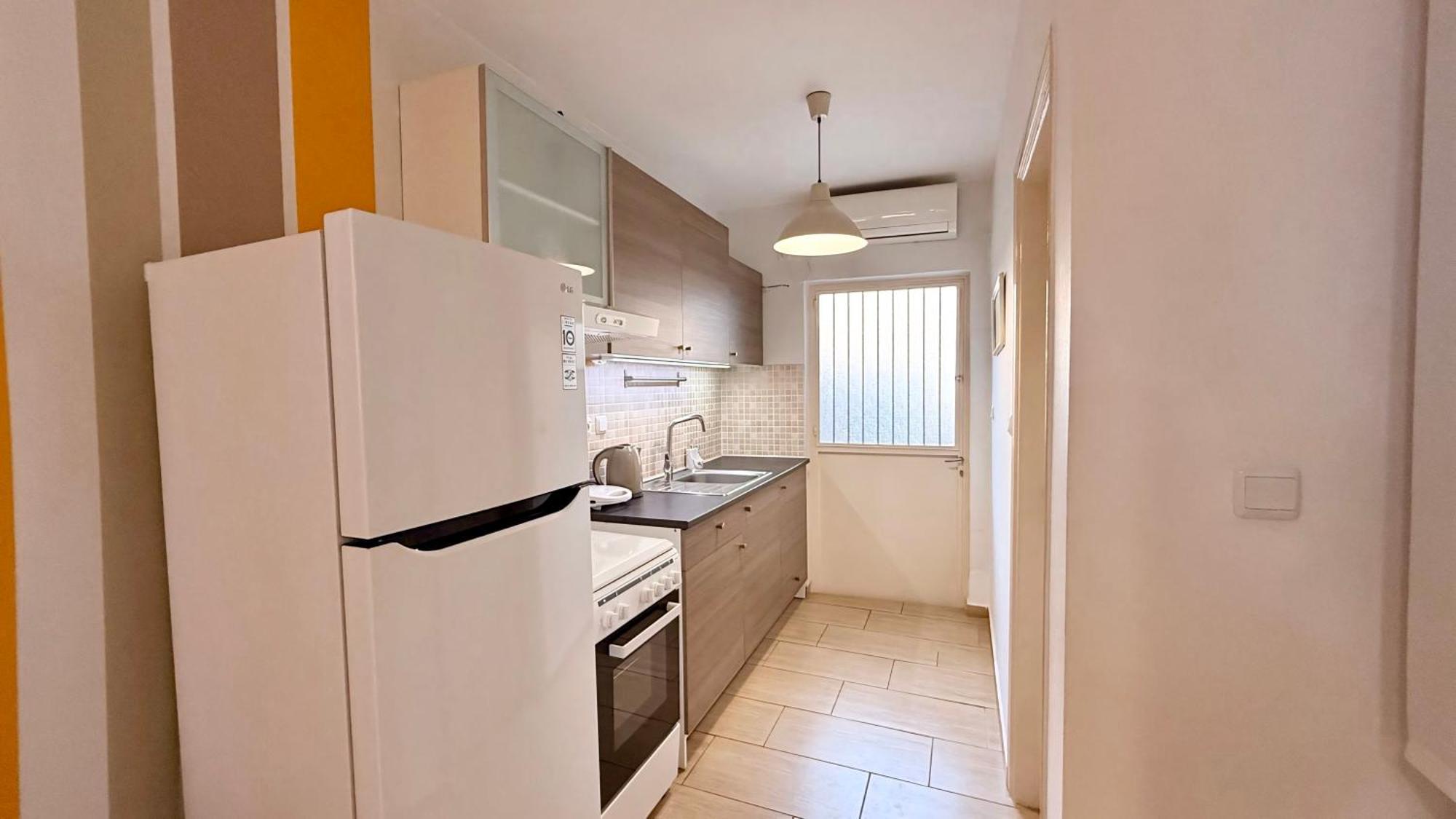 Byron Urban Apartment Каламата Екстер'єр фото